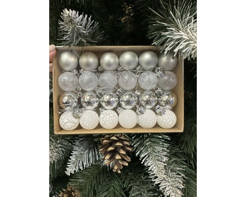 Набор шаров 3 см белые с серебром 24 шт недорого